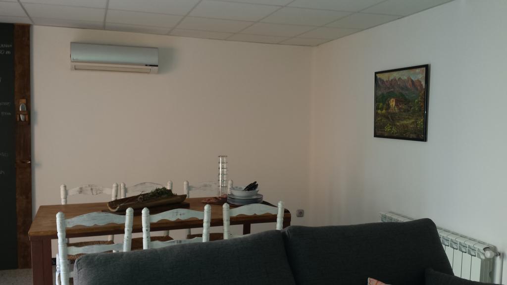 Apartments Mo Monistrol de Montserrat المظهر الخارجي الصورة